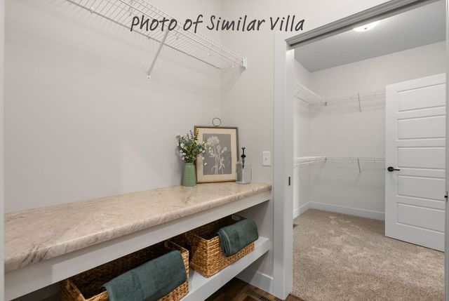 616 N 15TH Street N, Leclaire, IA 52753