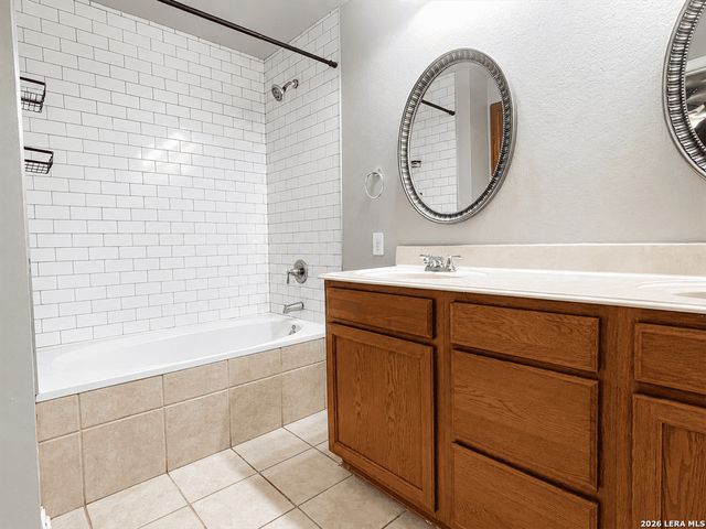 6046 Pecan Tree, San Antonio, TX 78240