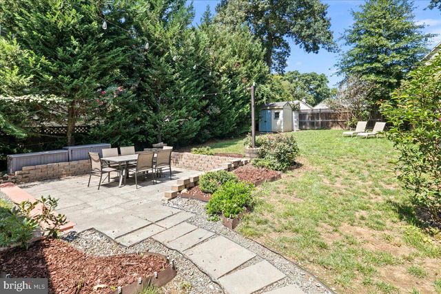 5727 6TH ST N, Arlington, VA 22205
