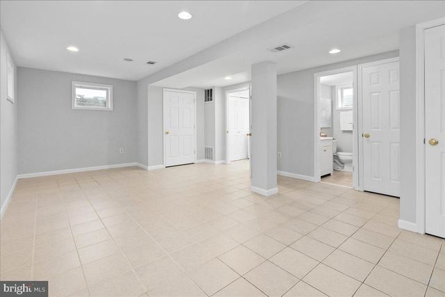 5727 6TH ST N, Arlington, VA 22205