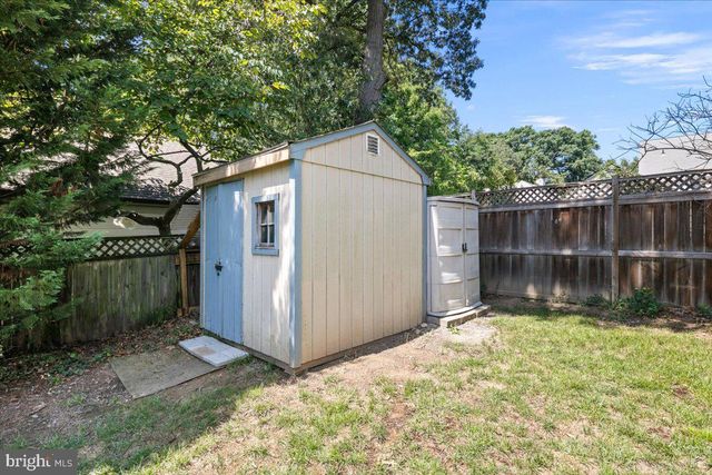5727 6TH ST N, Arlington, VA 22205