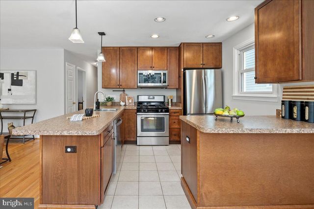 5727 6TH ST N, Arlington, VA 22205