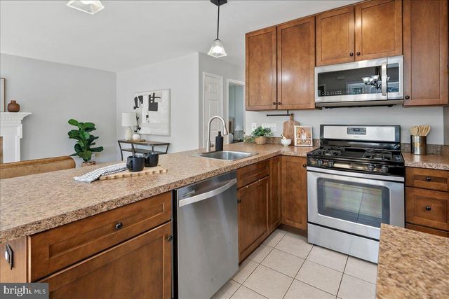 5727 6TH ST N, Arlington, VA 22205