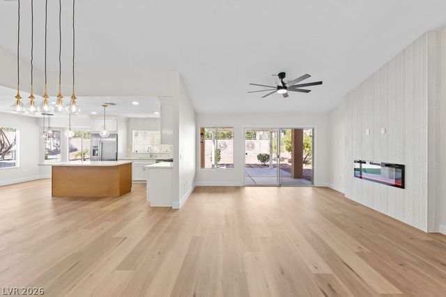 2821 Tumble Brook Drive, Las Vegas, NV 89134