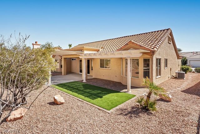 2821 Tumble Brook Drive, Las Vegas, NV 89134