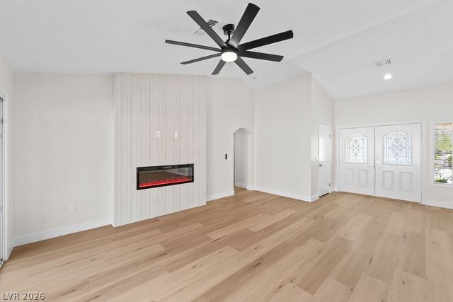 2821 Tumble Brook Drive, Las Vegas, NV 89134