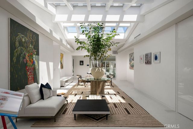 87 Linda, Newport Beach, CA 92660