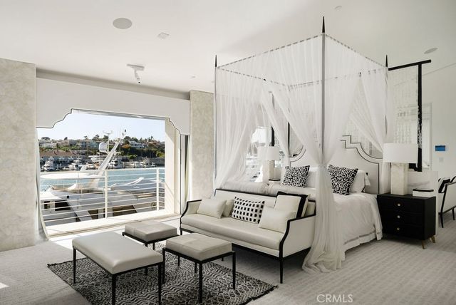 87 Linda, Newport Beach, CA 92660