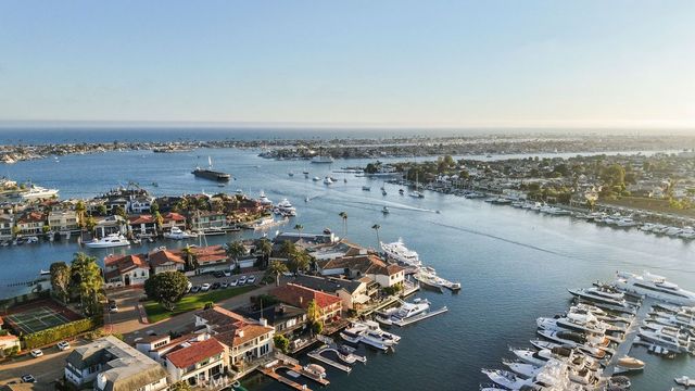 87 Linda, Newport Beach, CA 92660