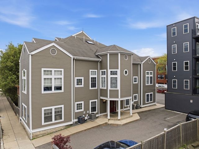 111 W 8th Street A, Boston, MA 02127