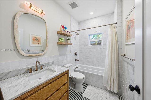 71 NE 46th St, Miami, FL 33137