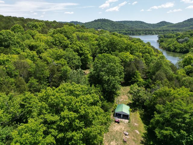 133 Cook Ln, Gainesboro, TN 38562