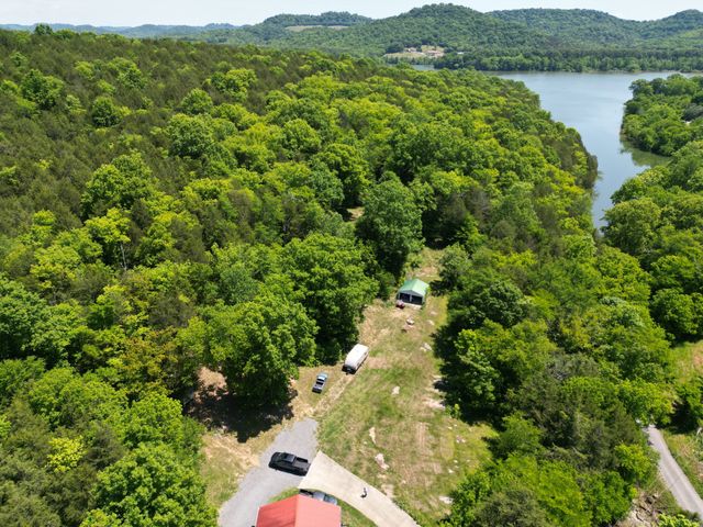 133 Cook Ln, Gainesboro, TN 38562