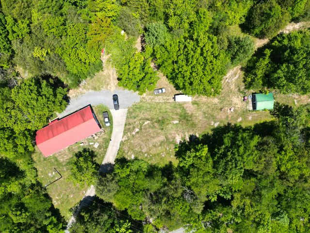 133 Cook Ln, Gainesboro, TN 38562