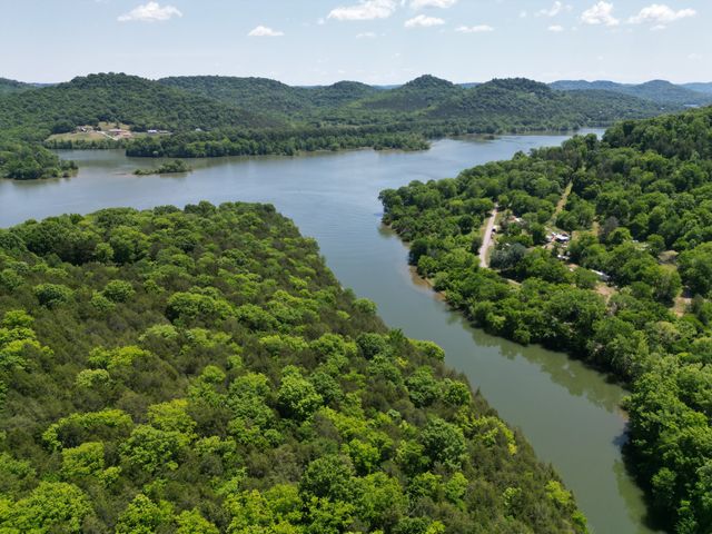 133 Cook Ln, Gainesboro, TN 38562