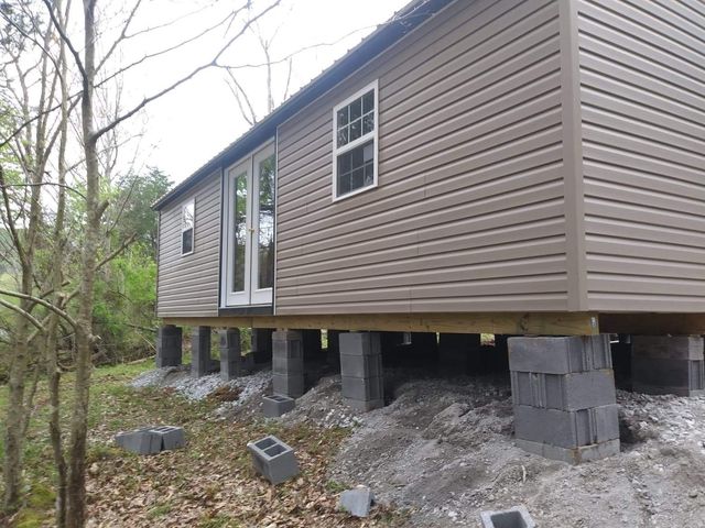 133 Cook Ln, Gainesboro, TN 38562
