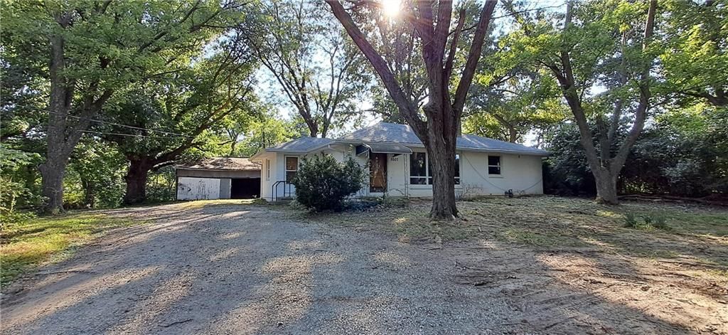 5507 NE Maxwell Road, St Joseph, MO 64505