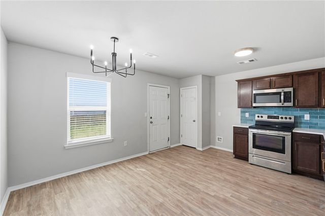 353 Evans Street, Huntsville, AR 72740