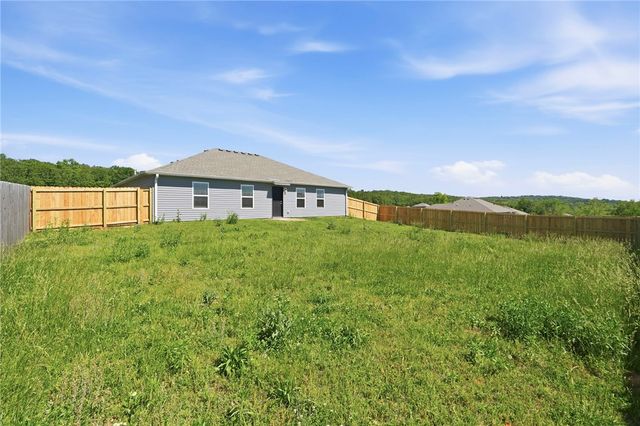 353 Evans Street, Huntsville, AR 72740