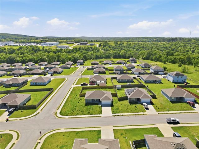 353 Evans Street, Huntsville, AR 72740