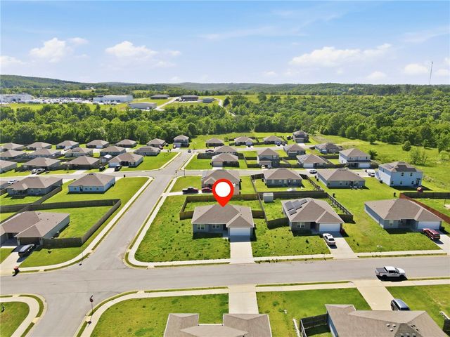 353 Evans Street, Huntsville, AR 72740