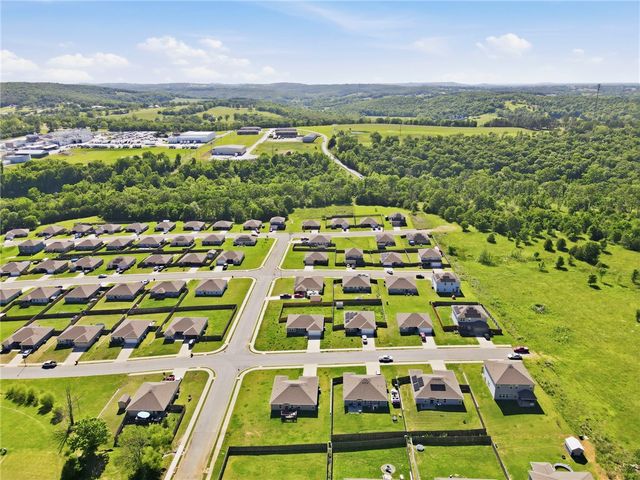 353 Evans Street, Huntsville, AR 72740