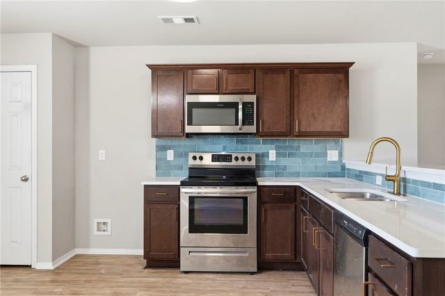 353 Evans Street, Huntsville, AR 72740