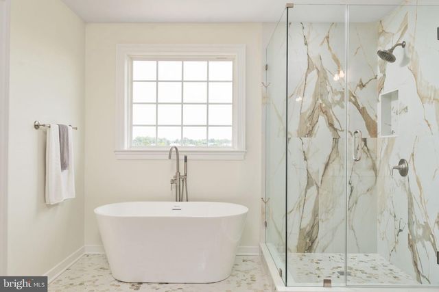 36628 WOODMAR FARM DR, Purcellville, VA 20132