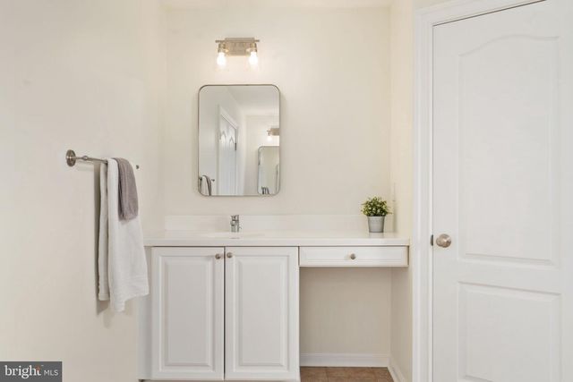 36628 WOODMAR FARM DR, Purcellville, VA 20132