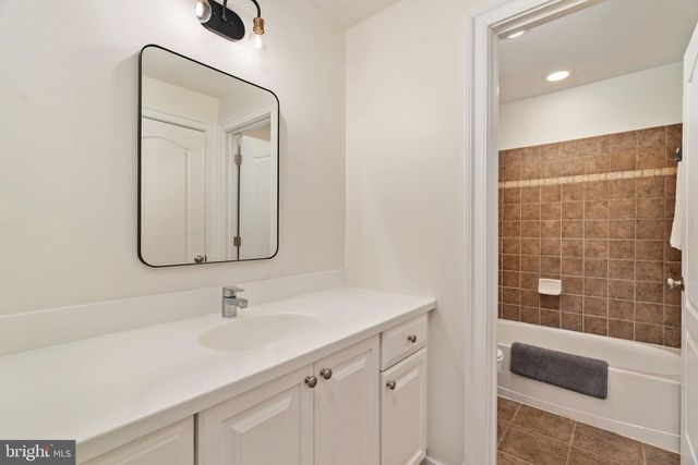 36628 WOODMAR FARM DR, Purcellville, VA 20132