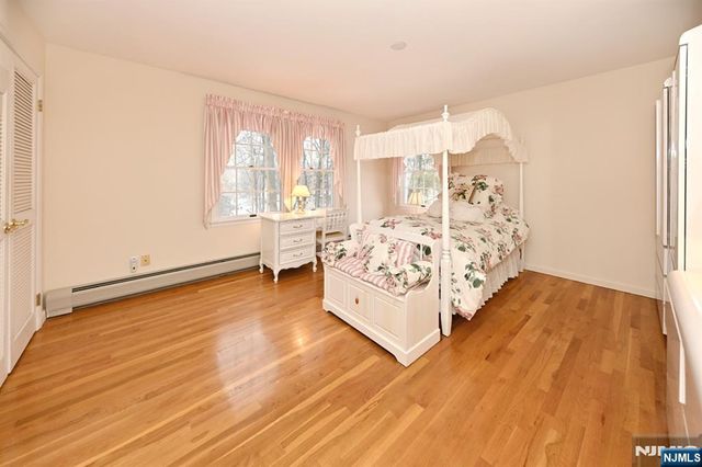 513 Lydia Lane, Wyckoff, NJ 07481