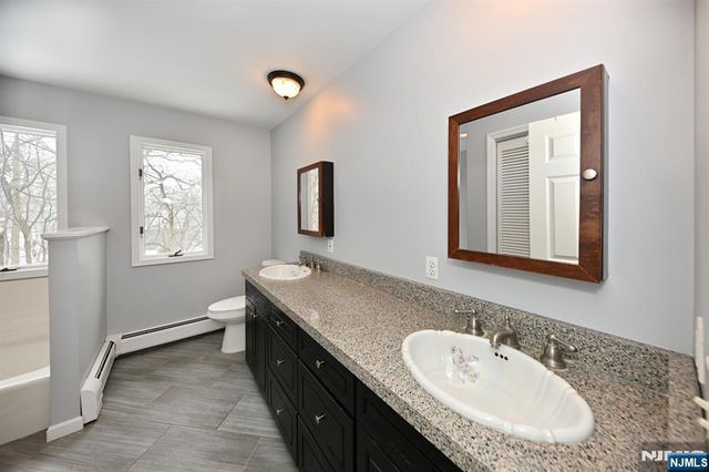 513 Lydia Lane, Wyckoff, NJ 07481