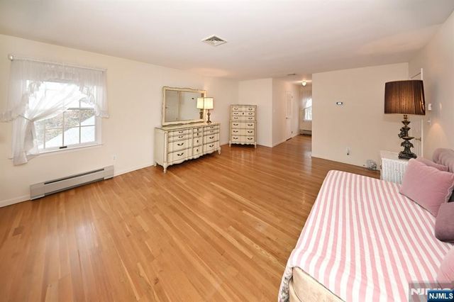 513 Lydia Lane, Wyckoff, NJ 07481