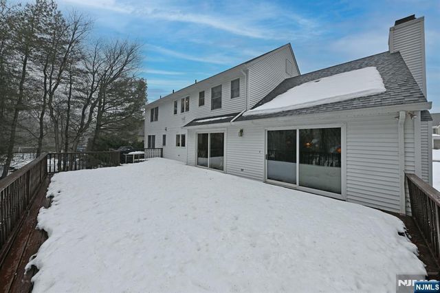 513 Lydia Lane, Wyckoff, NJ 07481