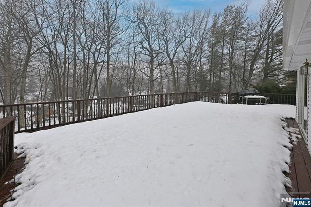 513 Lydia Lane, Wyckoff, NJ 07481