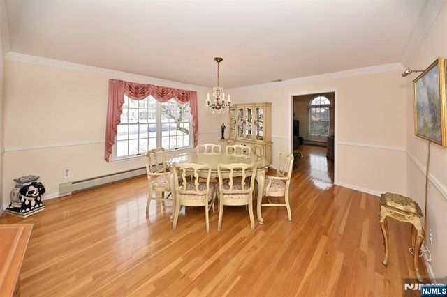 513 Lydia Lane, Wyckoff, NJ 07481