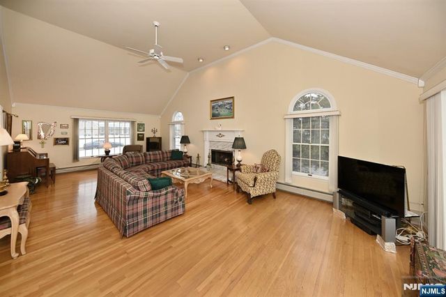513 Lydia Lane, Wyckoff, NJ 07481