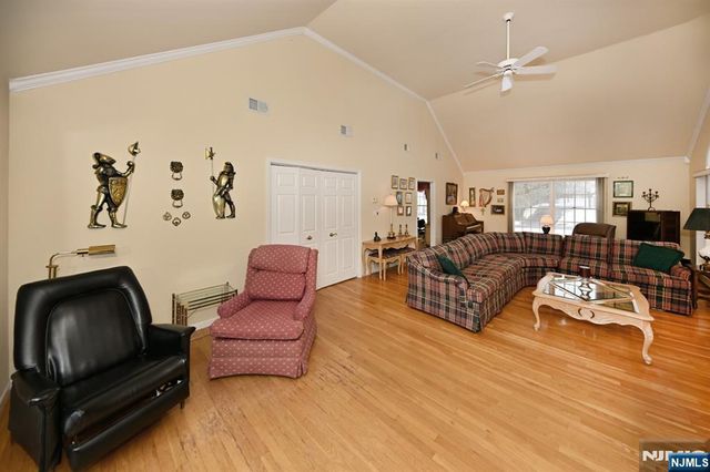 513 Lydia Lane, Wyckoff, NJ 07481