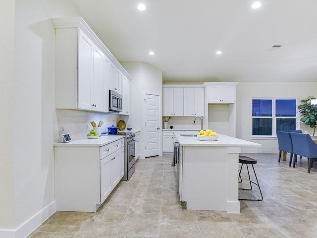 9808 Becoming ST, Manor, TX 78653