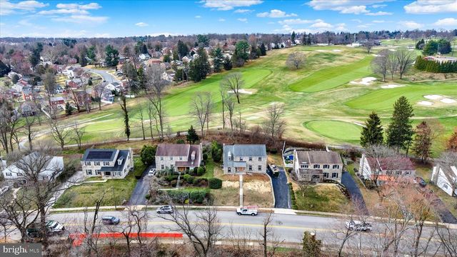 658 W ROLLING RD, Springfield, PA 19064