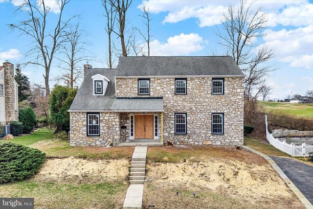 658 W ROLLING RD, Springfield, PA 19064