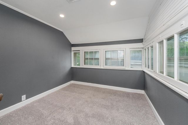 901 N Merchant St, Belle Plaine, KS 67013