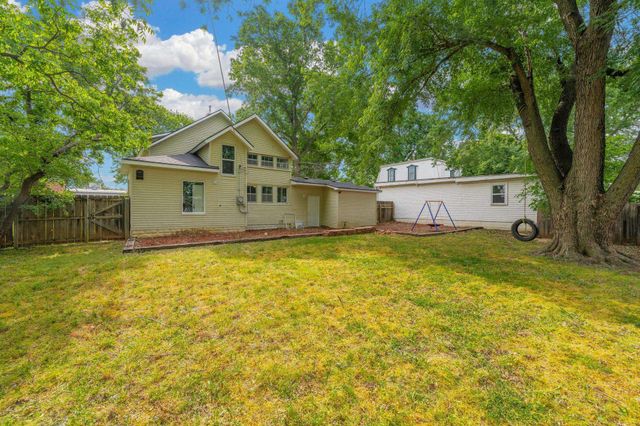 901 N Merchant St, Belle Plaine, KS 67013