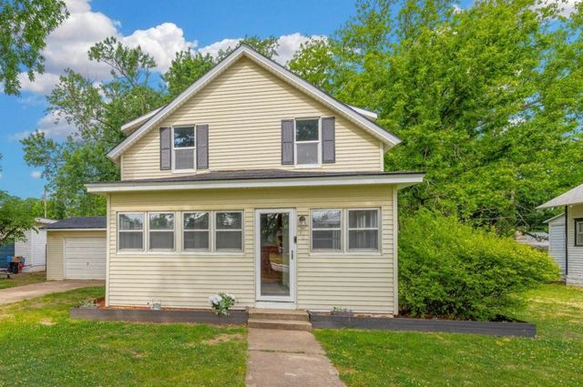 901 N Merchant St, Belle Plaine, KS 67013