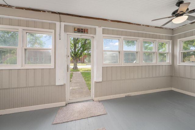 901 N Merchant St, Belle Plaine, KS 67013