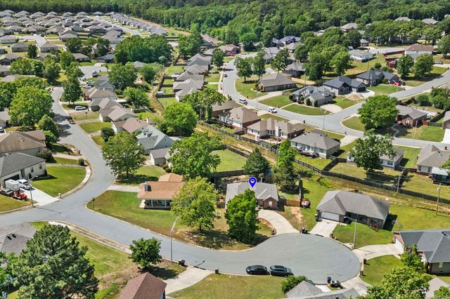 10610 Rockbrook Dr, Sherwood, AR 72120