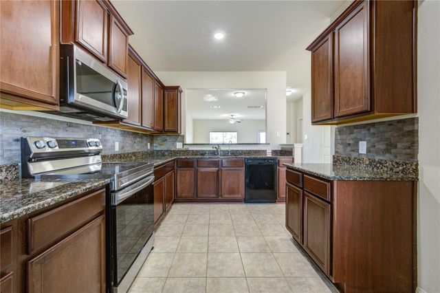 22534 Cloverland Field Drive, Hockley, TX 77447