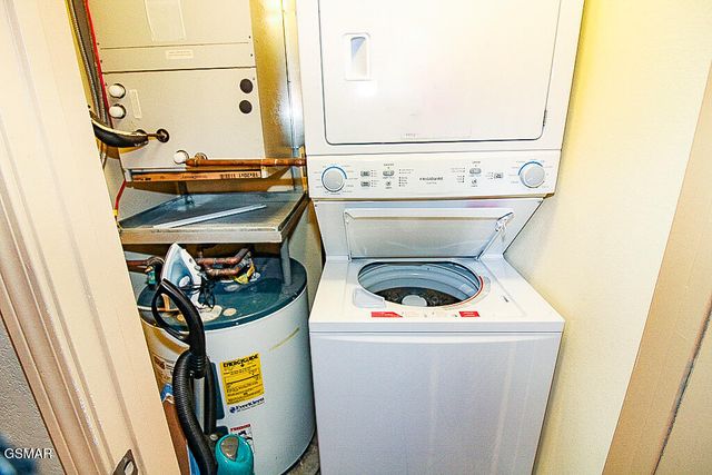 124 Plaza Drive, Pigeon Forge, TN 37863