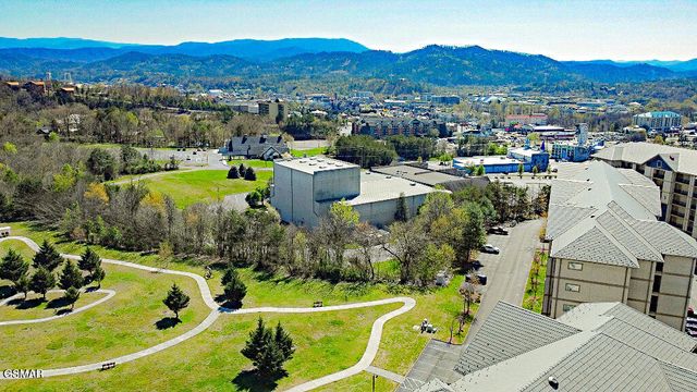 124 Plaza Drive, Pigeon Forge, TN 37863