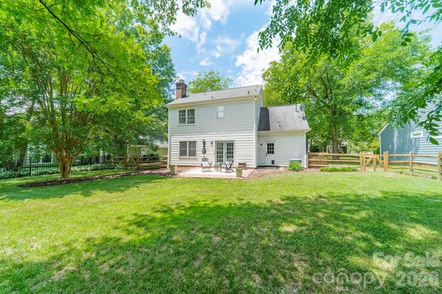 9217 Four Acre Court, Charlotte, NC 28210